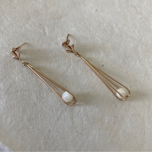 10k gold earrings with caged pearls - SOLD - Picture 4 of 6